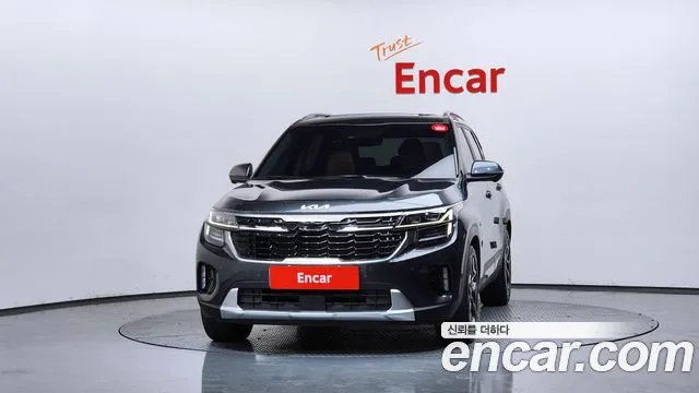 Kia Seltos Новый Seltos Бензин 2.0 2WD — Фото автомобиля 3