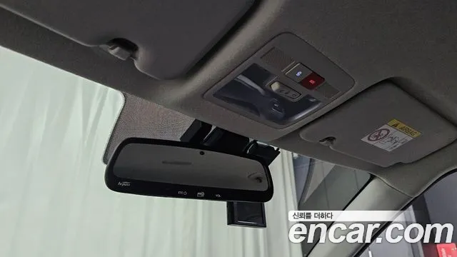 Hyundai Venue — Фото автомобиля 23