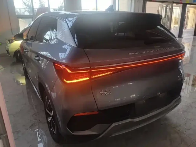 BYD Yuan PLUS — Фото автомобиля 4