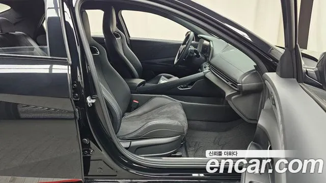 Hyundai AVANTE — Фото автомобиля 24