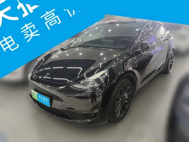Фотография автомобиля — Tesla Model Y
