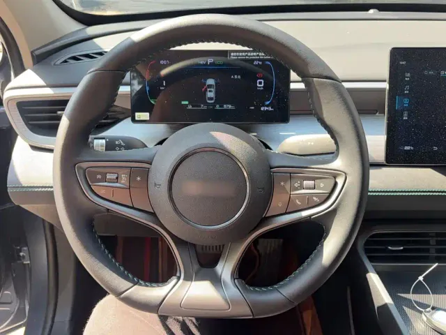 BYD Seal 05 DM-i — Фото автомобиля 2