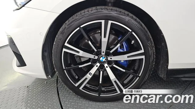 BMW 5-Series 5 серия (G60) 530i xDrive M Sport — Фото автомобиля 5