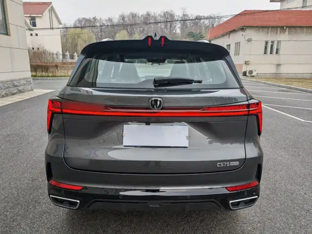 Changan CS75 Plus — Фото автомобиля 9
