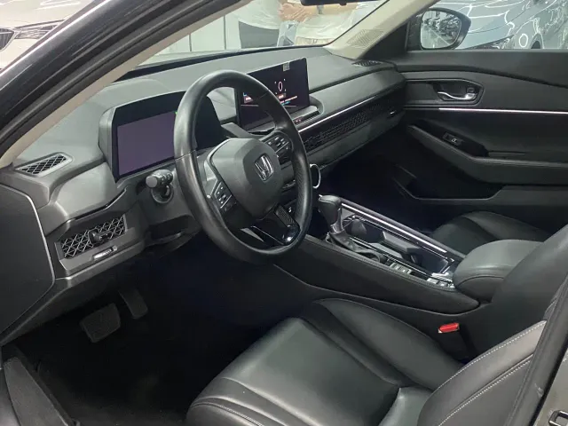 Honda Accord — Фото автомобиля 10
