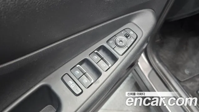 Hyundai Santafe — Фото автомобиля 14