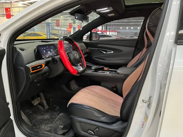 Changan UNI-T — Фото автомобиля 3