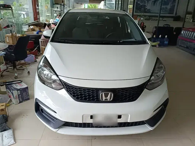 Honda Fit — Фото автомобиля 2