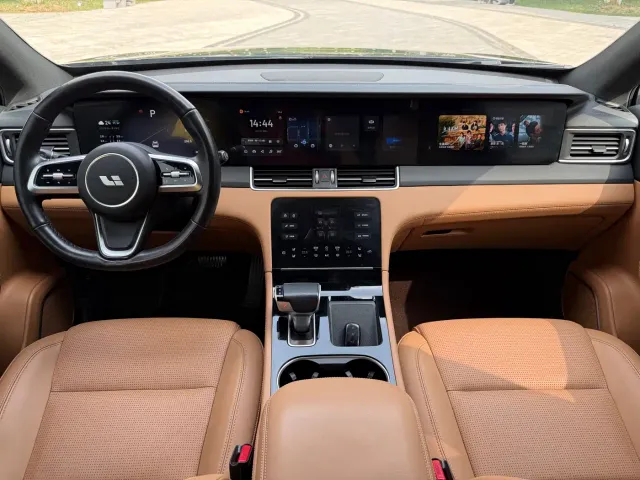 Li Auto ONE — Фото автомобиля 9