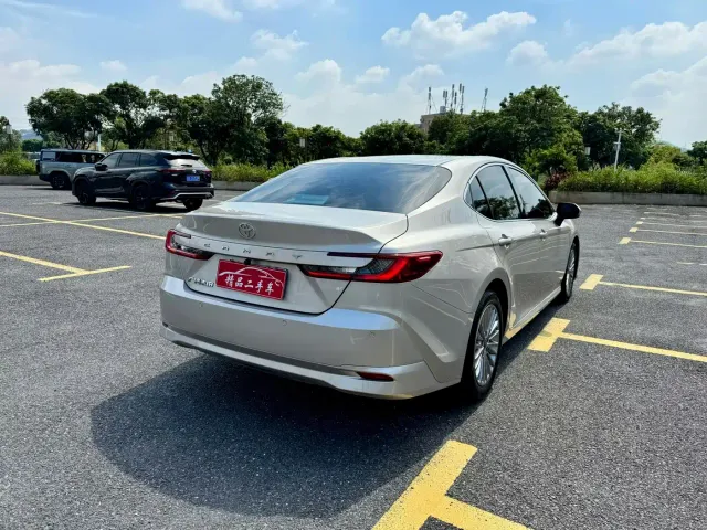 Toyota Camry — Фото автомобиля 5