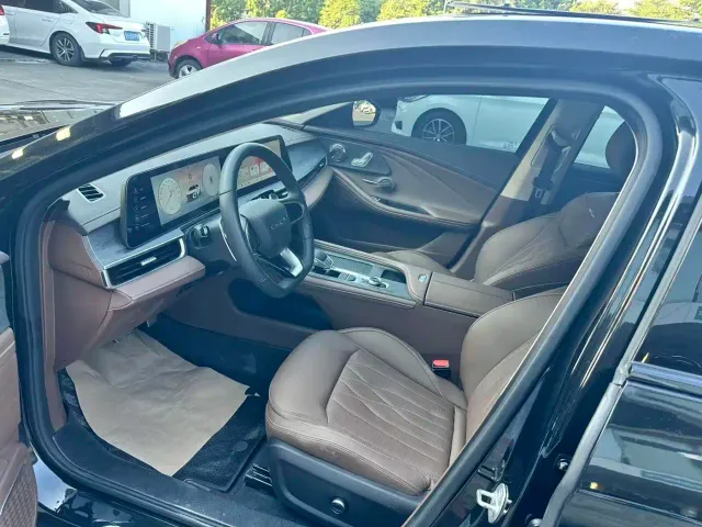 Chery Arrizo 8 — Фото автомобиля 6