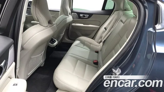 Вольво S60 S60 третьего поколения — Фото автомобиля 26