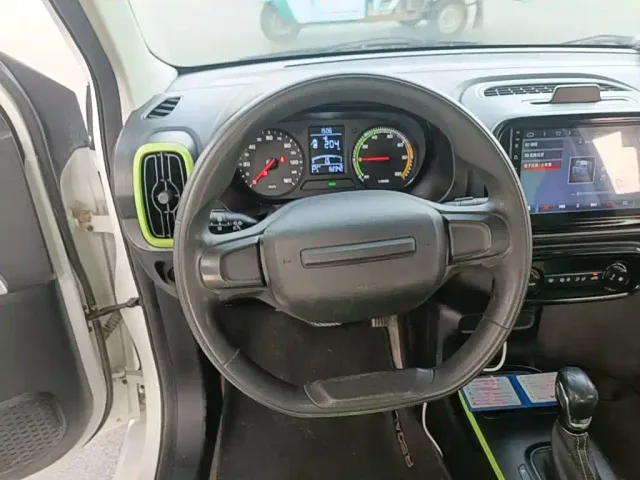 Roewe Clever — Фото автомобиля 10