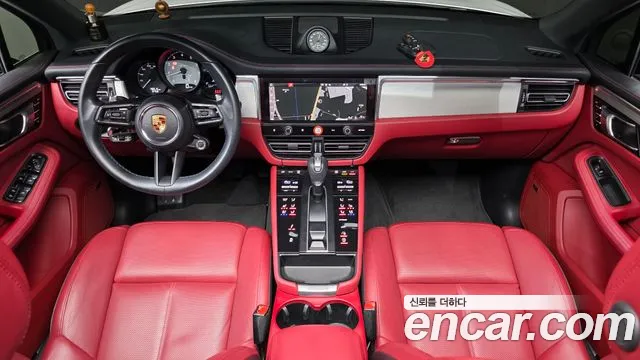 Porsche Macan — Фото автомобиля 6