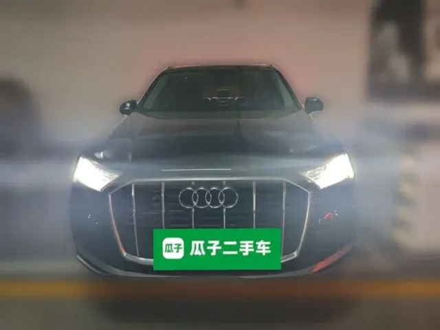 Audi Q7 — Фото автомобиля 2