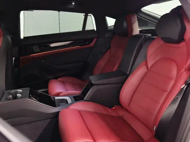 Porsche Panamera — Фото автомобиля 12
