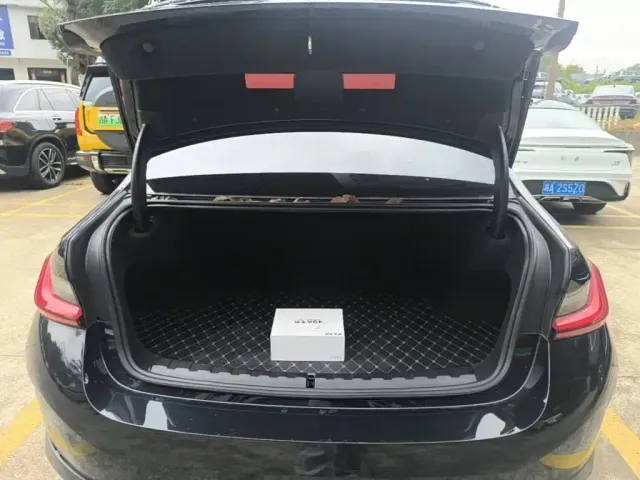BMW i3 — Фото автомобиля 18