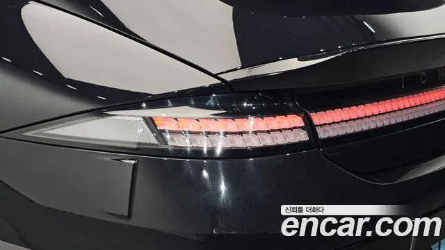 Hyundai Ioniq 6 — Фото автомобиля 8