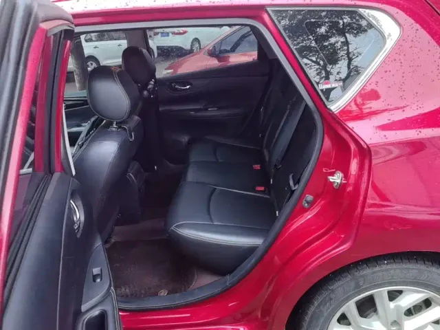 Nissan Tiida — Фото автомобиля 16