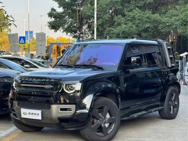 Фотография автомобиля — Land Rover Defender