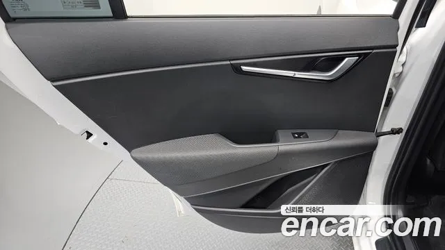 Kia Niro New — Фото автомобиля 14