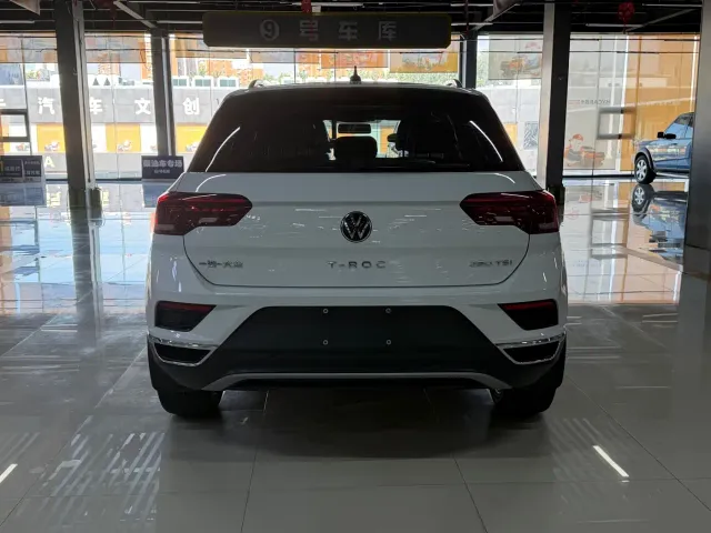 Volkswagen T-Roc — Фото автомобиля 8