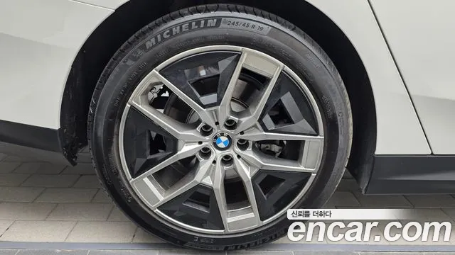 BMW 5 Series G60 — Фото автомобиля 5