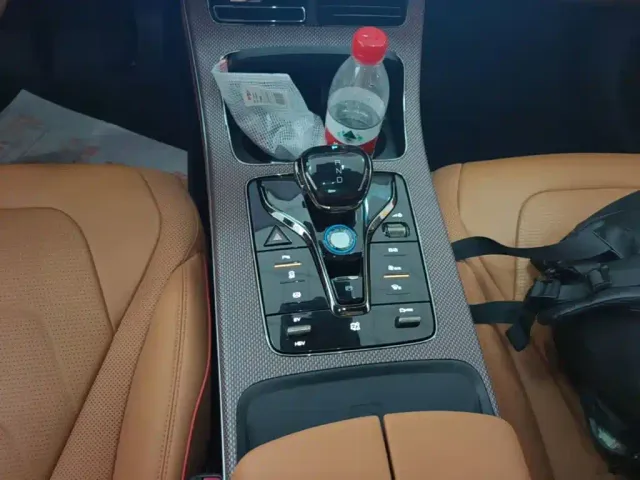 BYD Han — Фото автомобиля 13