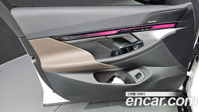 BMW 5 Series G60 — Фото автомобиля 13