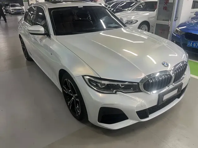 BMW 3 Series — Фото автомобиля 3