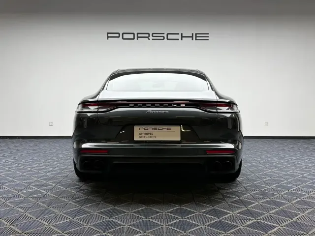 Porsche Panamera — Фото автомобиля 2