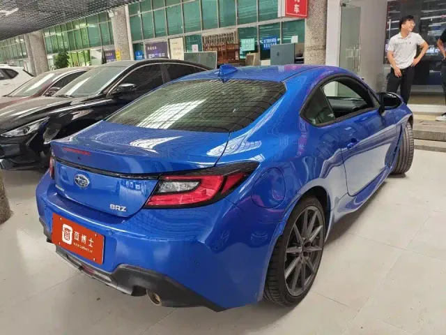 Subaru Subaru BRZ 2022 2.4L Manual — Фото автомобиля 2