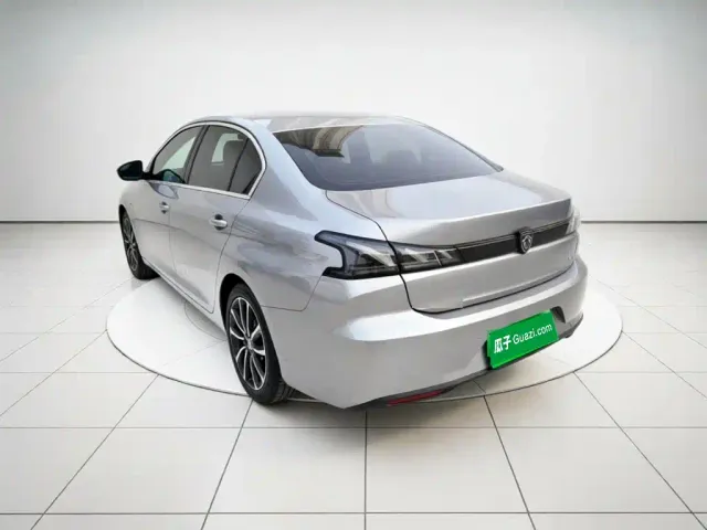 Peugeot 408 — Фото автомобиля 4