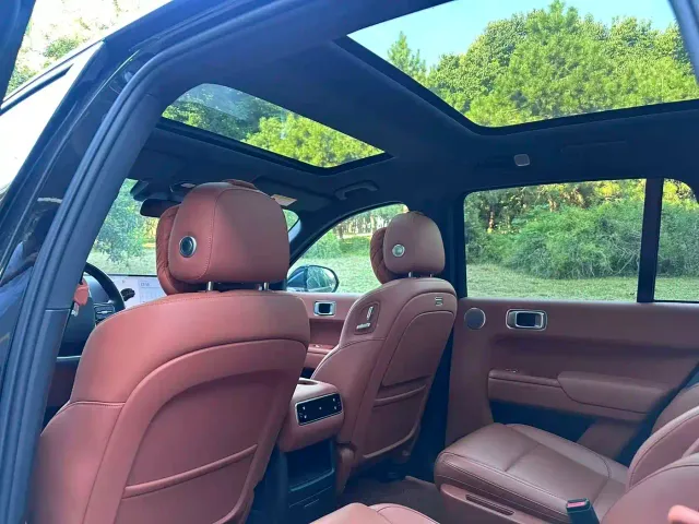 Li Auto L8 — Фото автомобиля 10