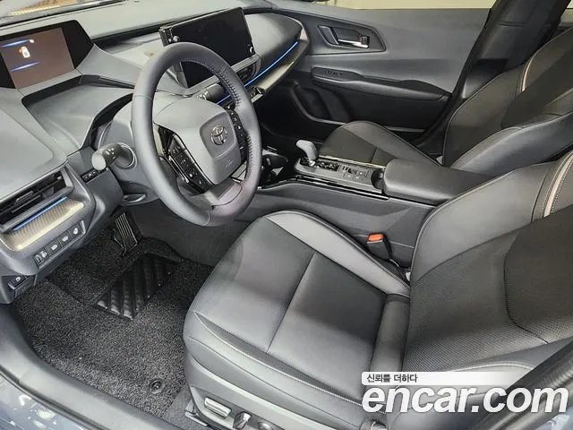 Toyota Prius — Фото автомобиля 10
