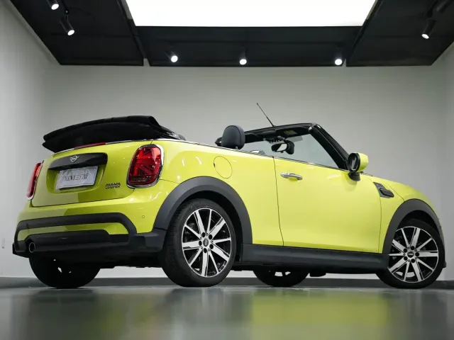 MINI Hatch — Фото автомобиля 17
