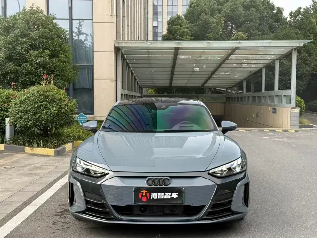 Audi RS e-tron GT — Фото автомобиля 2