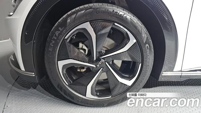 Kia EV6 — Фото автомобиля 5