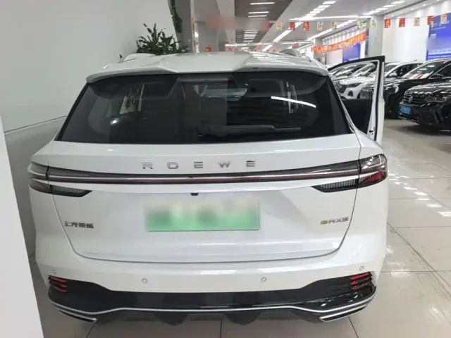 Roewe RX5 — Фото автомобиля 5