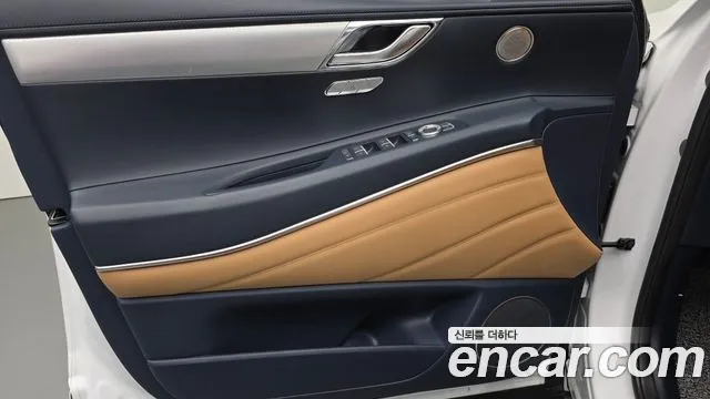 Genesis GV80 — Фото автомобиля 13