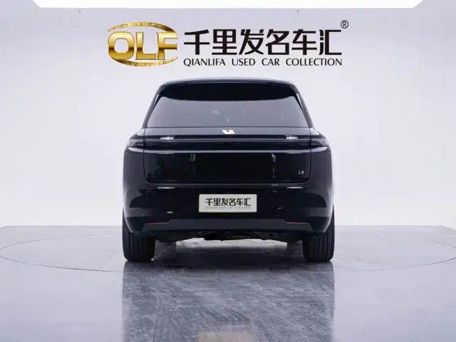 Li Auto L8 — Фото автомобиля 2