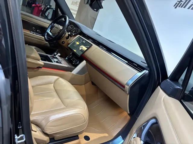 Land Rover Range Rover — Фото автомобиля 16