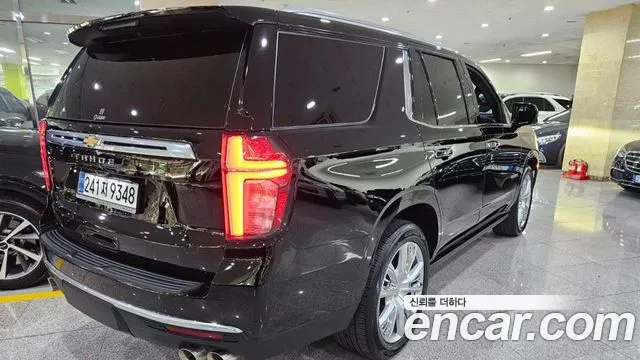 ChevroletGMDaewoo Tahoe Tahoe 6.2 High Country 4WD — Фото автомобиля 4