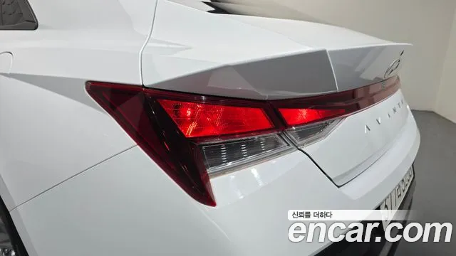 Hyundai Avante — Фото автомобиля 8