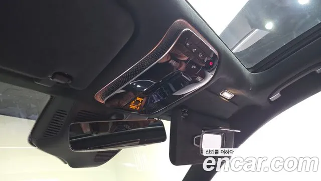 Mercedes-Benz S-Class — Фото автомобиля 24