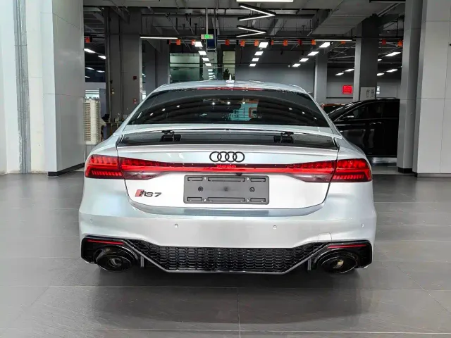 Audi A7 — Фото автомобиля 20