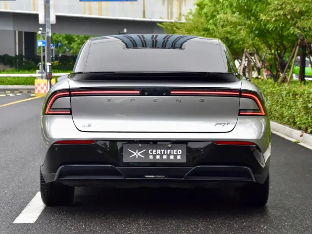 Xpeng P7+ — Фото автомобиля 5