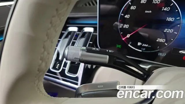 Mercedes-Benz S-Class — Фото автомобиля 30