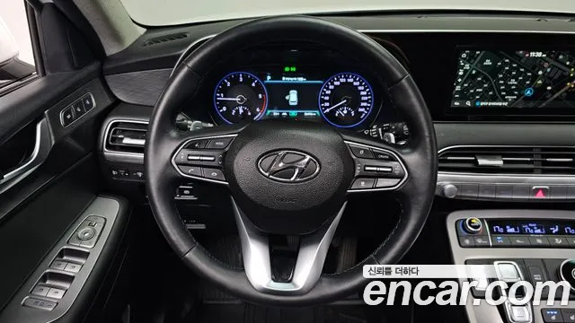 Hyundai Palisade Palisade Дизель 2.2 2WD — Фото автомобиля 12