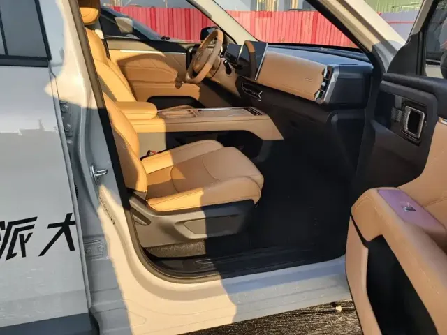 Wuling Starlight 560 — Фото автомобиля 8